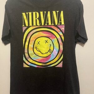 Nirvana Smiley Face T-shirt Rainbow Size Medium Premium Graphic Band Concert Tee